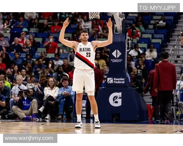 美媒体人:克林根提升了篮下终结和三分准度 其进步大家都看得到 美媒体人:克林根提升了篮下终结和三分准度 其进步大家都看得到